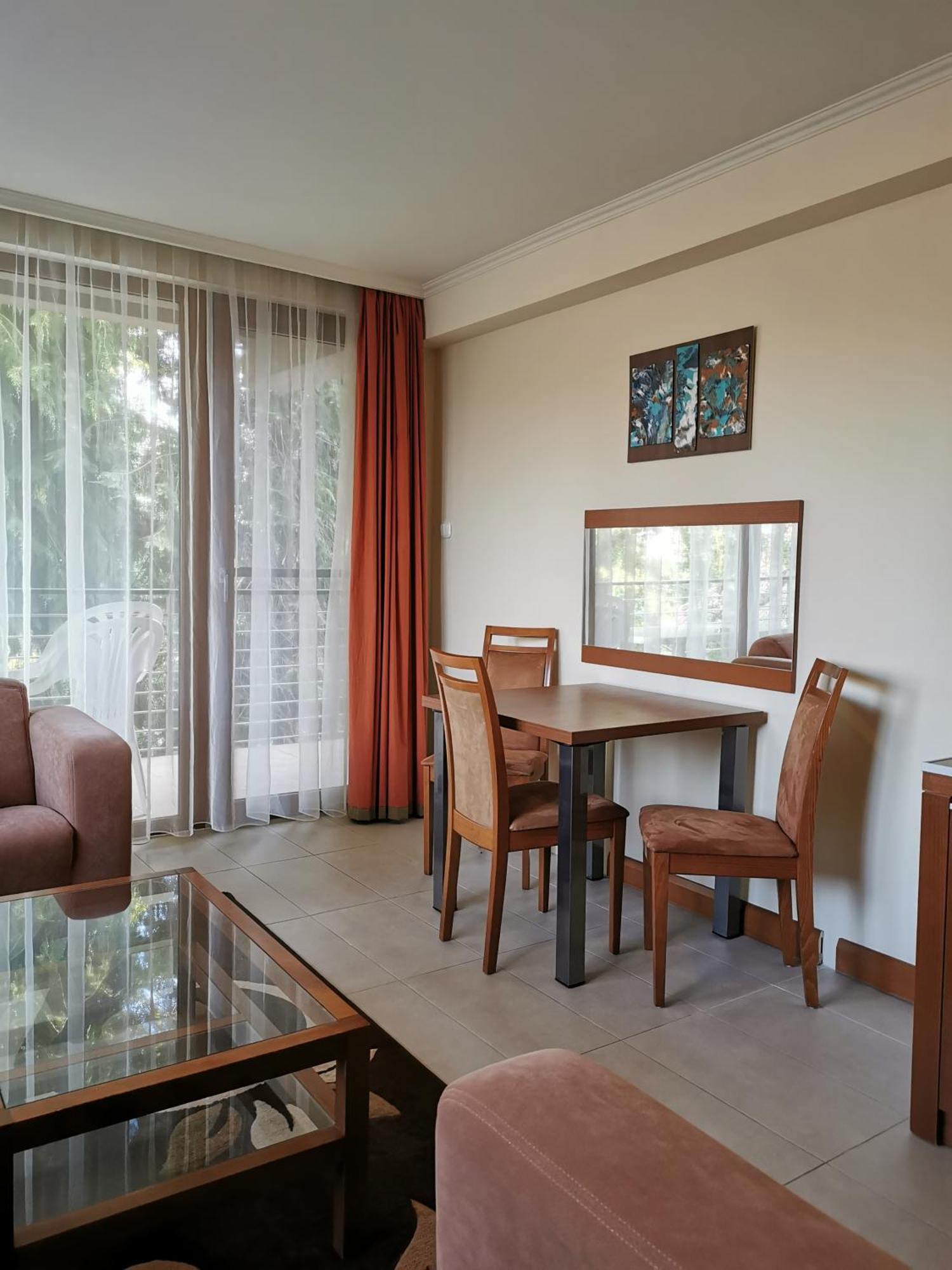 Hotel Villa Pax Balatonalmádi Zimmer foto